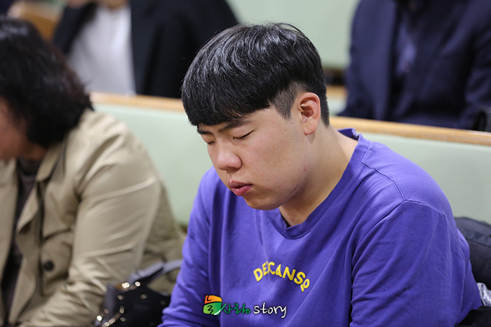 수험생안수기도회 08.jpg