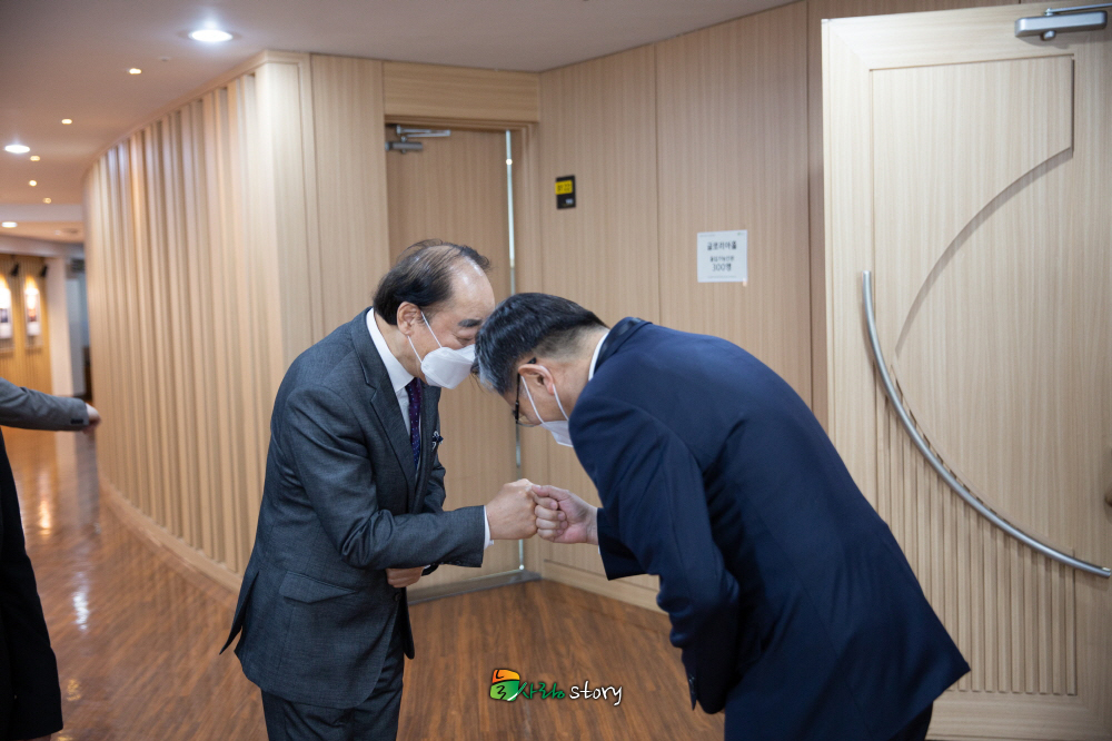210509-테마예배-119.jpg